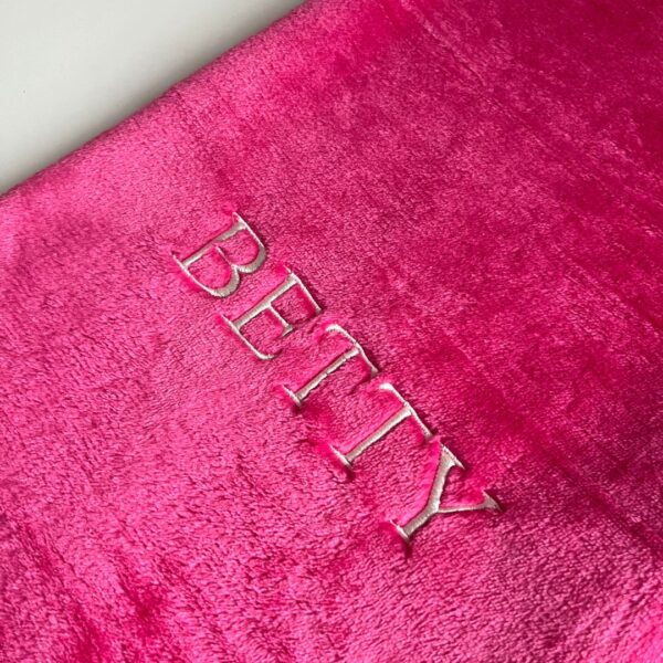 Personalizowany kocyk - fuksjowy