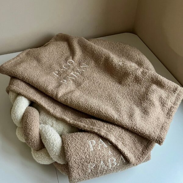 Kocyk Boucle różne kolory